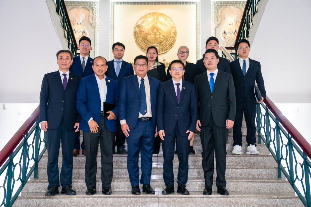20260525-校领导率团访问越南、柬埔寨-教务处-访问柬埔寨大学.jpg